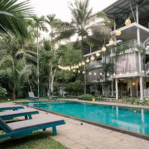French Garden Hotel